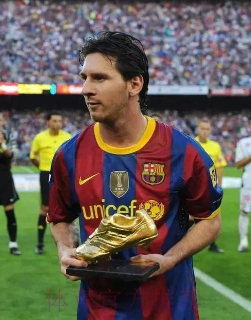 巴萨本赛季阵容平均25.3岁 比皇马年轻将近2岁 巴萨本赛季阵容平均25.3岁 比皇马年轻将近2岁