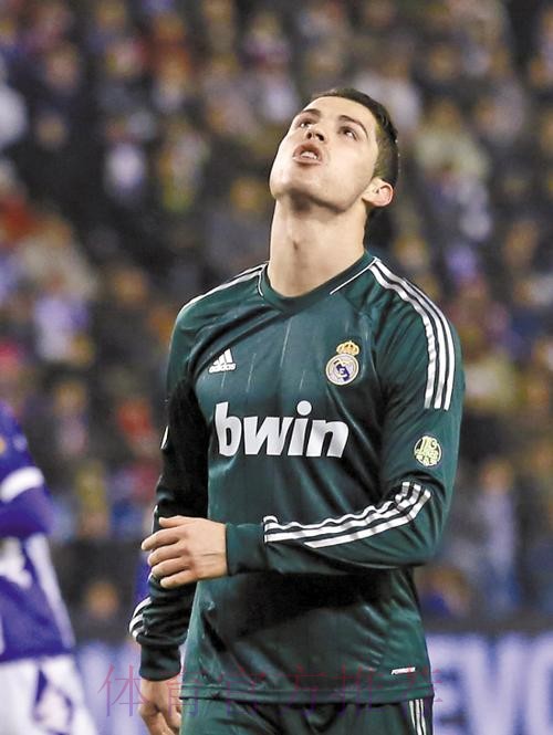 维尼修斯:C罗是皇马的传奇 马德里将永远欢迎他 维尼修斯:C罗是皇马的传奇 马德里将永远欢迎他